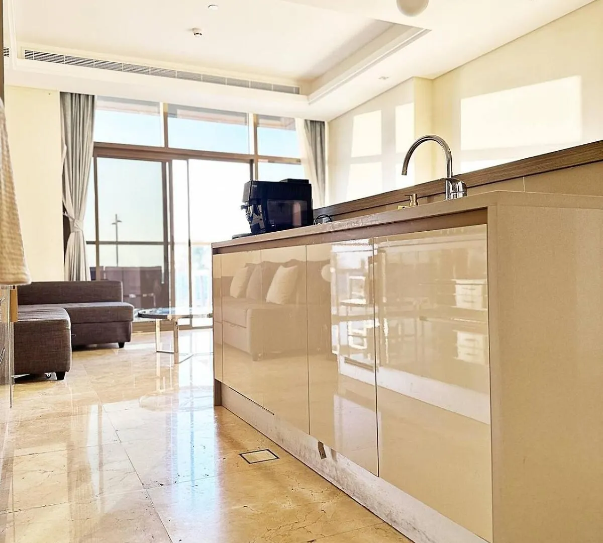 Aura -Direct Seafront 2Br-Palm Apartment Dubai